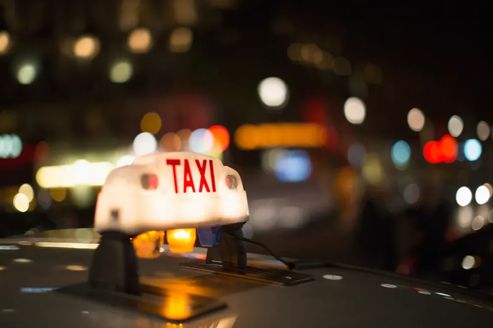 Taxi